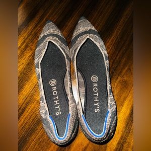 Rothy’s Black & Gold Points Size 10